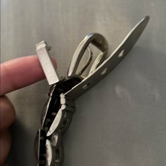 Vintage Skinny Gucci Belt - Picture 4 of 4